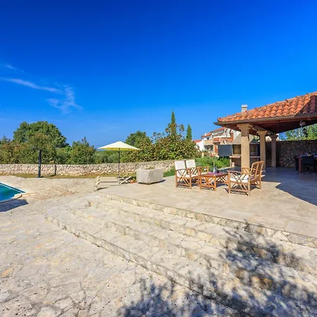 Karlo - Sabljici - Island Of Krk - Traditional Stone With Pool * Sveti Anton (Krk)