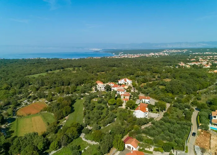 Karlo - Sabljici - Island Of Krk - Traditional Stone With Pool Villa *