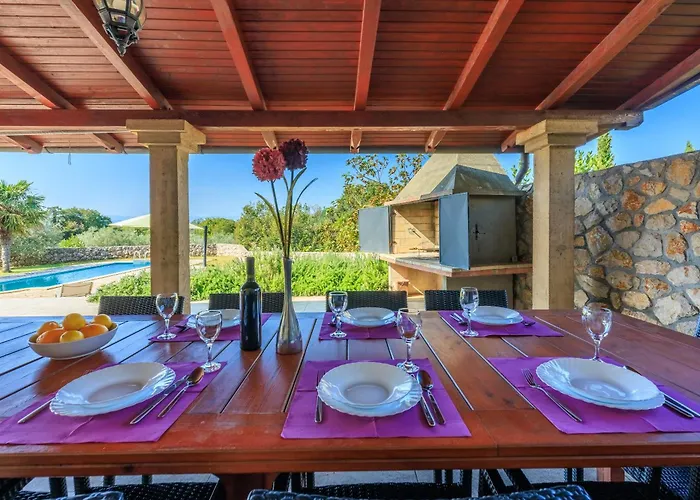 Karlo - Sabljici - Island Of Krk - Traditional Stone With Pool Villa