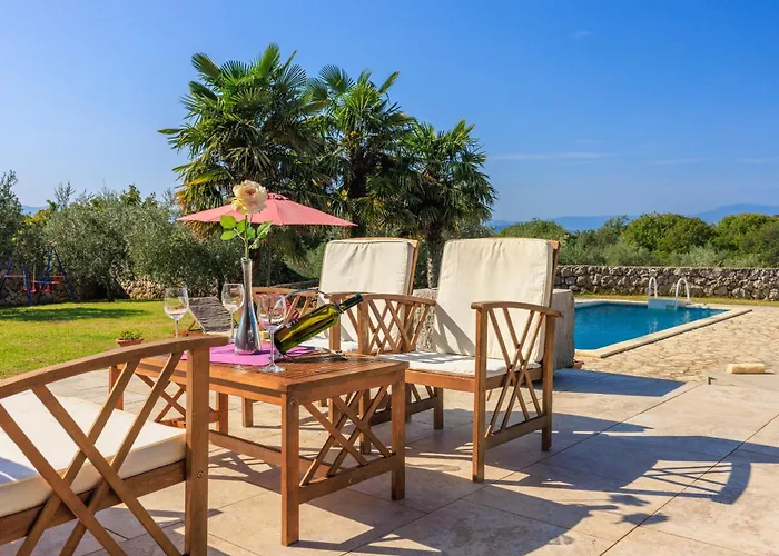 Villa Karlo - Sabljici - Island Of Krk - Traditional Stone With Pool Sveti Anton (Krk)