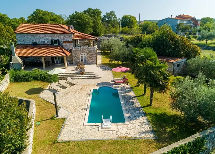 Karlo - Sabljici - Island Of Krk - Traditional Stone With Pool Villa *